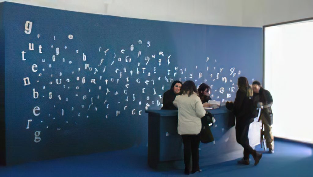 Allestimento della fiera del libro Galassia Gutenberg